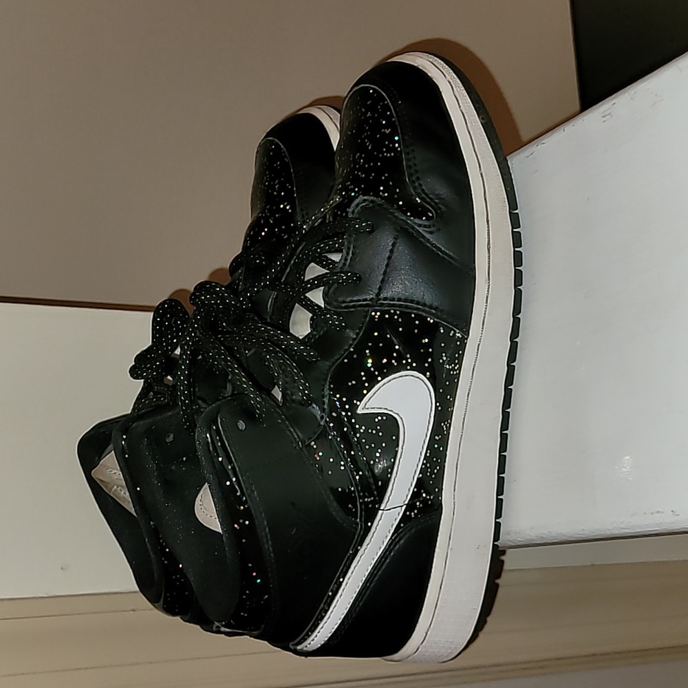 Air Jordan 1 Mid SE GS Glitter